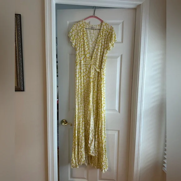 XIX Palms Yellow Sahara Print Wrap Maxi Dress with Ruffle Detail - Picture 2 of 8